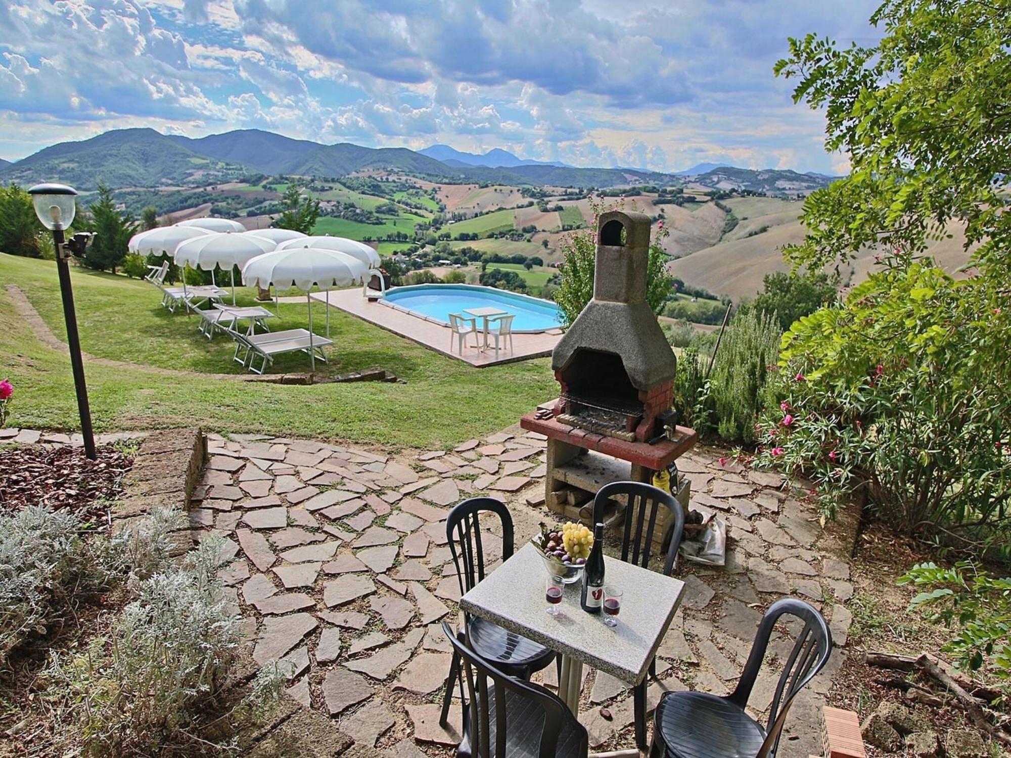 Nice Flat In Arcevia With Swimming Pool Εξωτερικό φωτογραφία