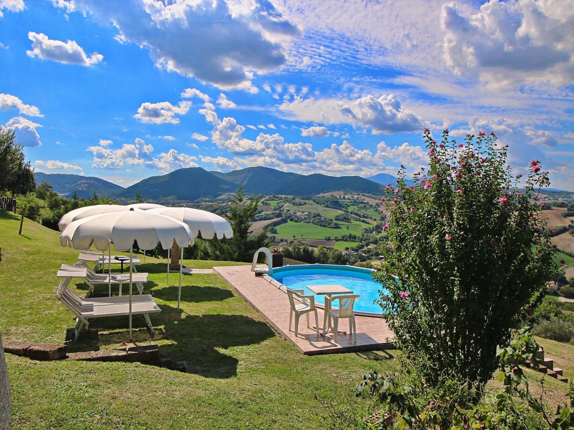 Nice Flat In Arcevia With Swimming Pool Εξωτερικό φωτογραφία