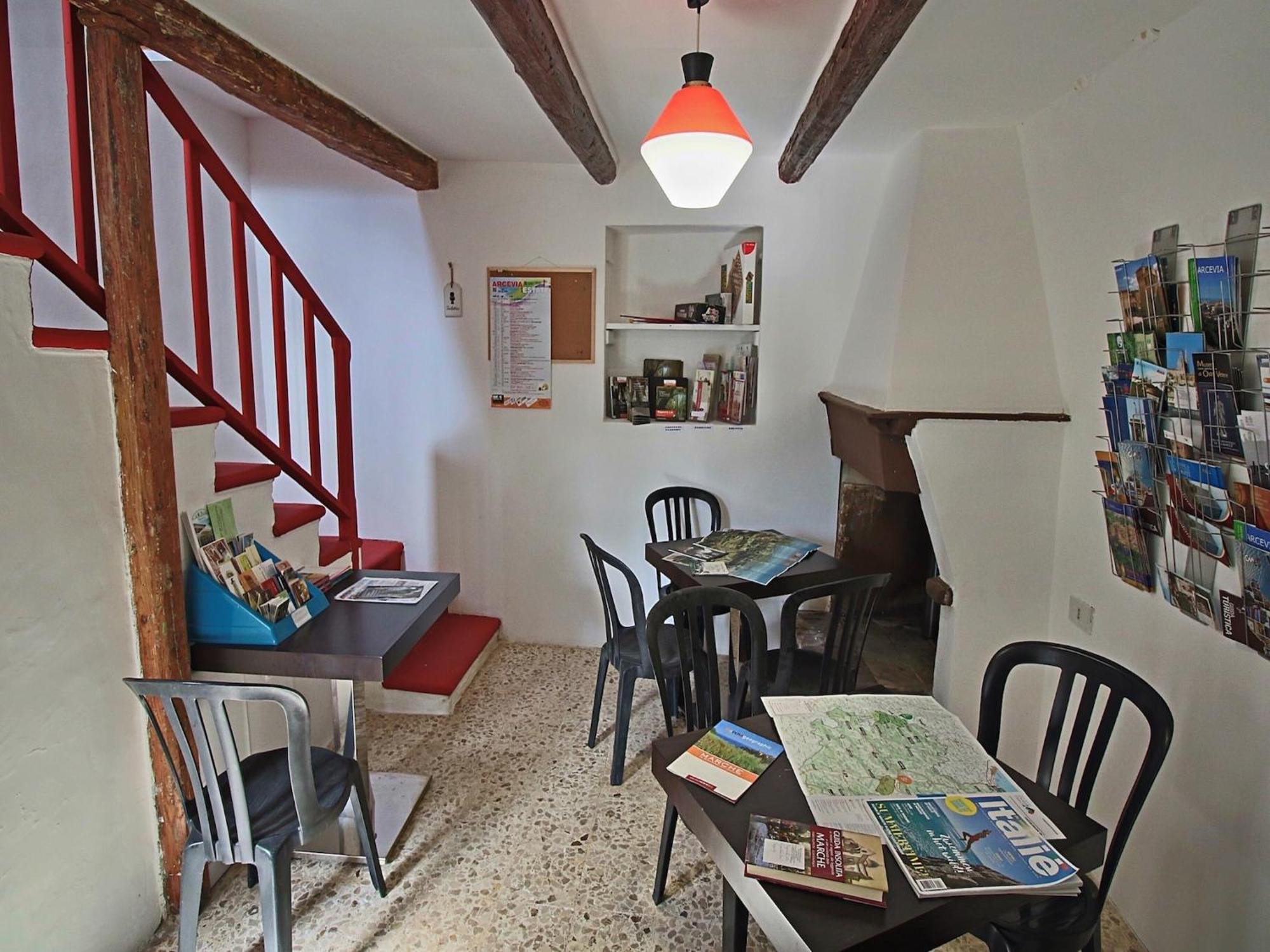 Nice Flat In Arcevia With Swimming Pool Εξωτερικό φωτογραφία