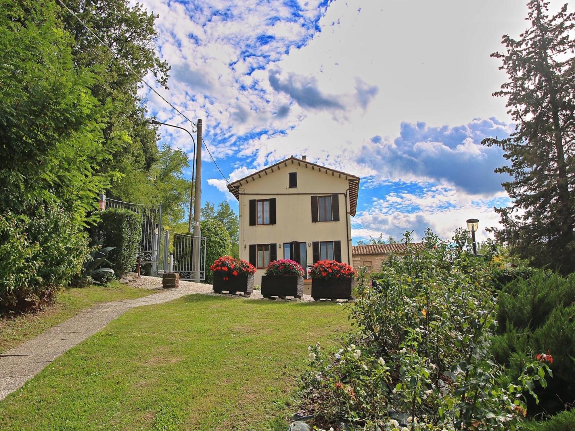 Nice Flat In Arcevia With Swimming Pool Εξωτερικό φωτογραφία