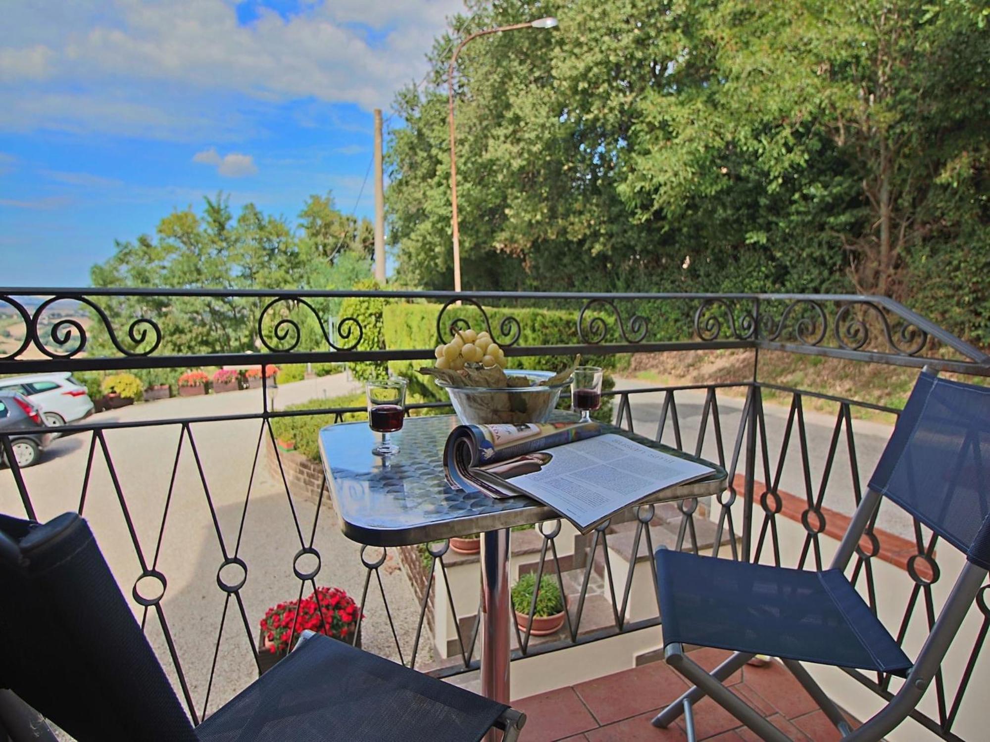 Nice Flat In Arcevia With Swimming Pool Εξωτερικό φωτογραφία