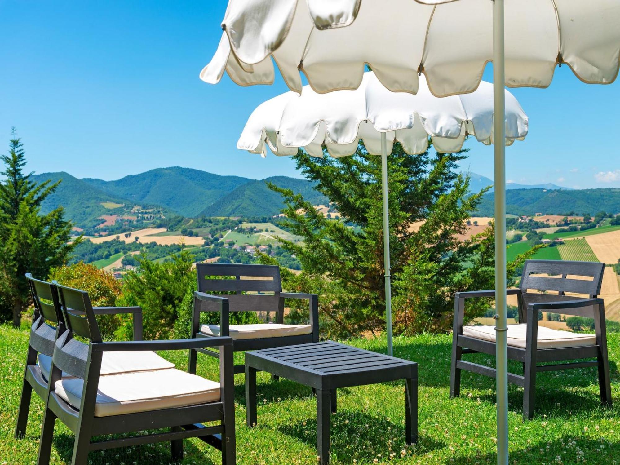 Nice Flat In Arcevia With Swimming Pool Εξωτερικό φωτογραφία